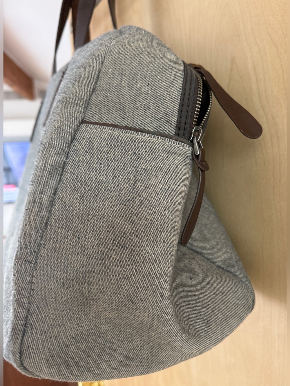 Everlane Weekender Duffel Bag – Grey Canvas & Leather - Picture 7 of 16
